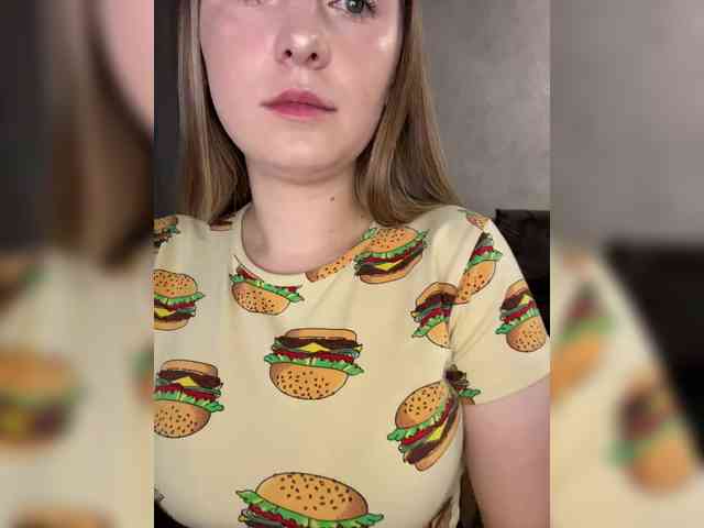 Модель: AlinaRay