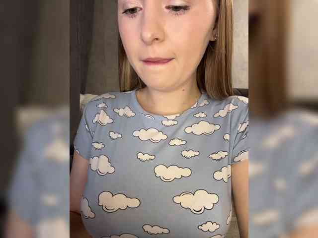 AlinaRay webcam