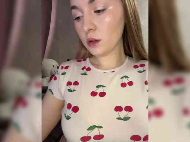 AlinaRay webcam