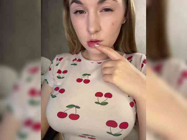 AlinaRay webcam