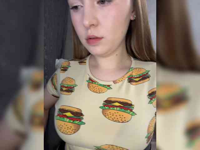 Модель: AlinaRay