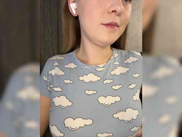 AlinaRay webcam
