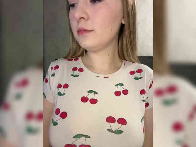 AlinaRay webcam