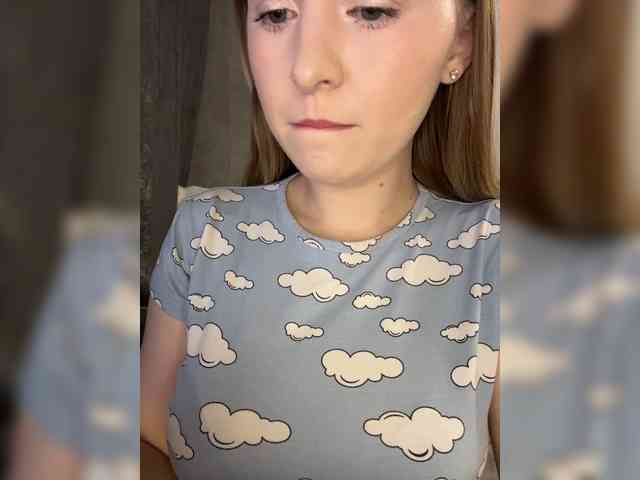 AlinaRay webcam