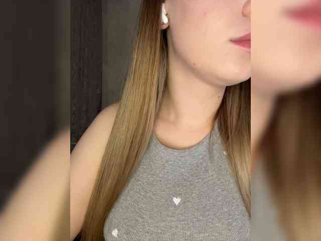 AlinaRay webcam