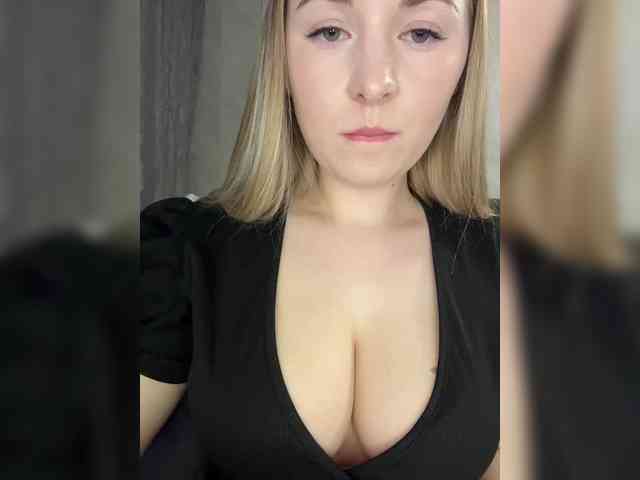 AlinaRay webcam