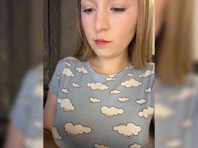 AlinaRay webcam