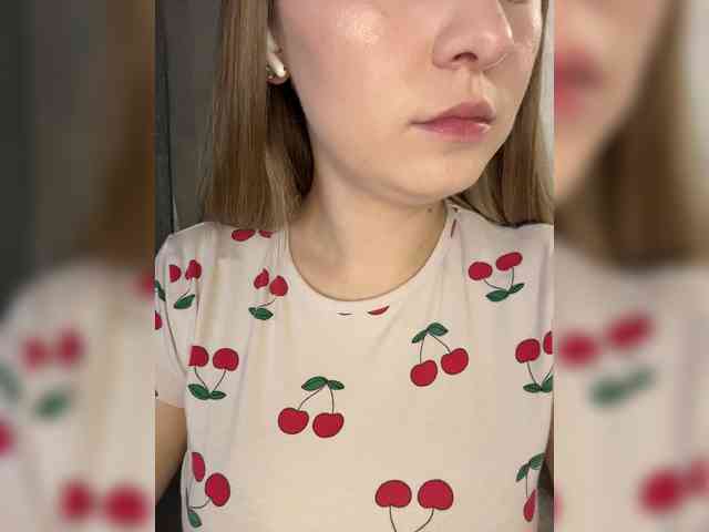 AlinaRay webcam
