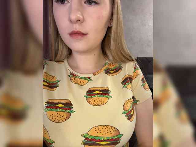 AlinaRay webcam