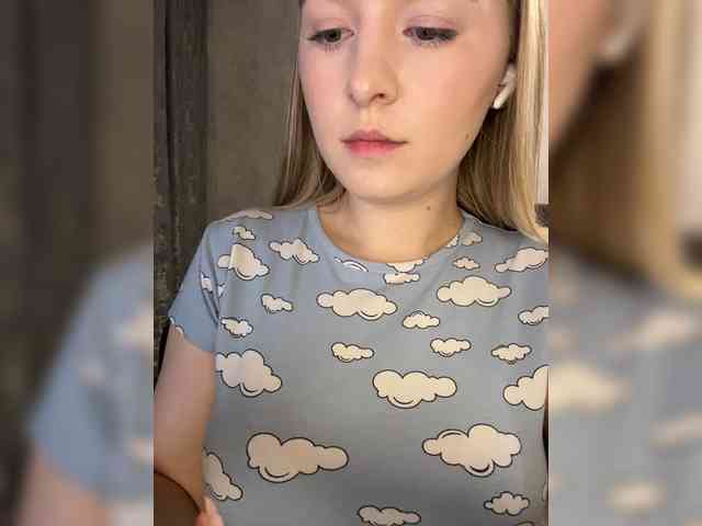AlinaRay webcam