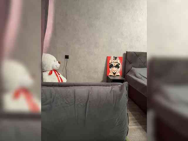 AlinaRay webcam