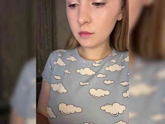 AlinaRay webcam