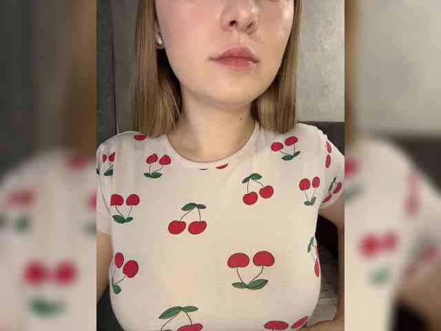 AlinaRay webcam