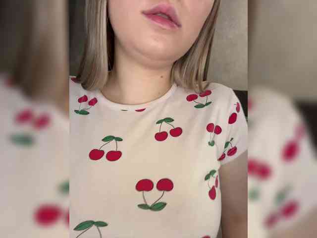 AlinaRay webcam