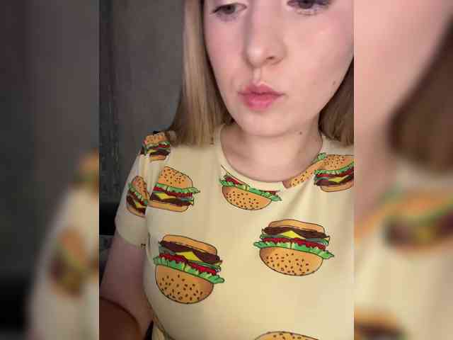 AlinaRay webcam