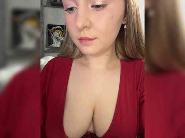 Модель: AlinaRay