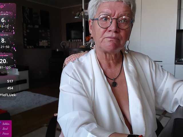 roxana-brooks live cam on BongaCams