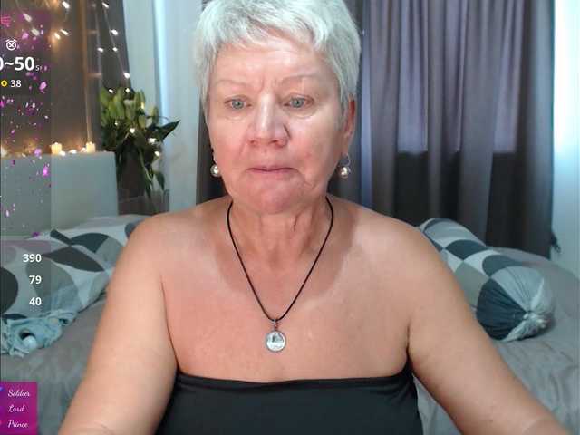 roxana-brooks's BongaCams show and profile
