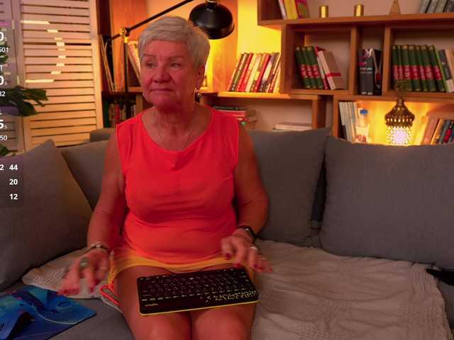 roxana-brooks live cam on BongaCams