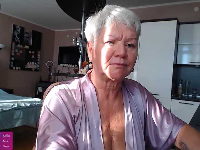 roxana-brooks, live now on BongaCams