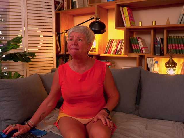 roxana-brooks live cam on BongaCams