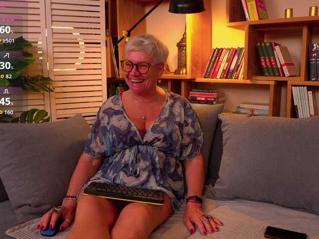 roxana-brooks live cam