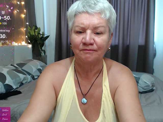 roxana-brooks's BongaCams show and profile