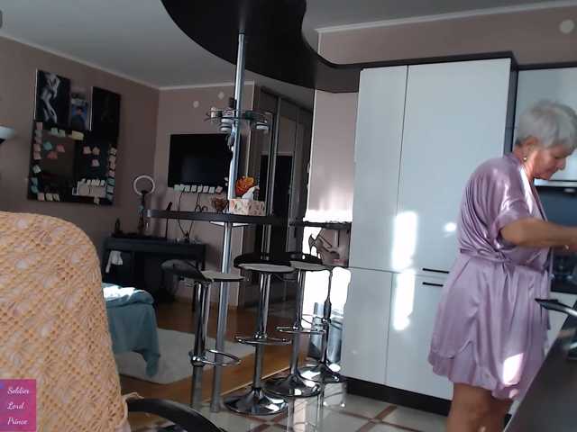 roxana-brooks, en directo ahora en BongaCams