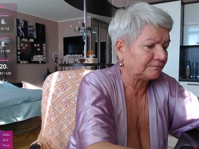 roxana-brooks, en directo ahora en BongaCams