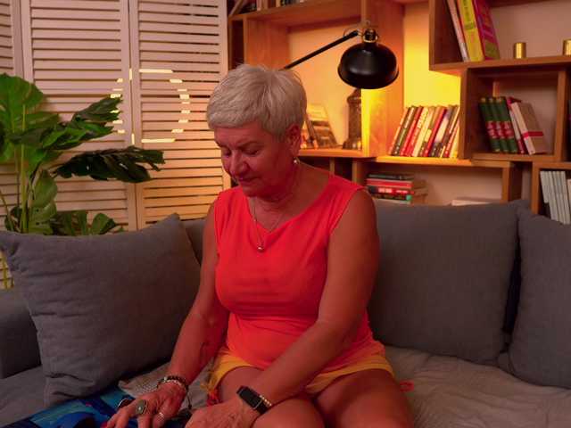 roxana-brooks live cam on BongaCams