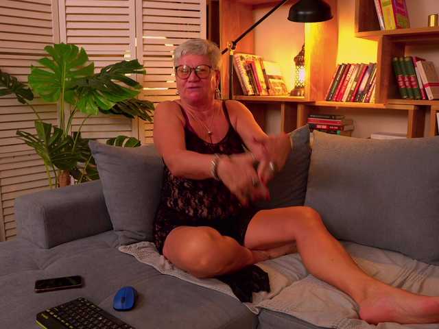roxana-brooks live cam on BongaCams