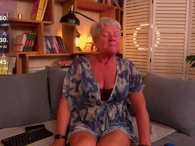 roxana-brooks live cam on BongaCams