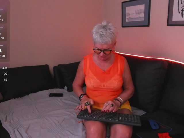 roxana-brooks live cam on BongaCams