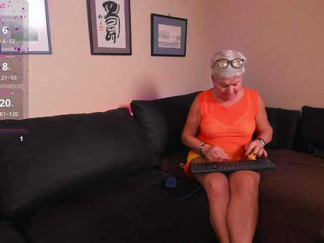 roxana-brooks live cam preview