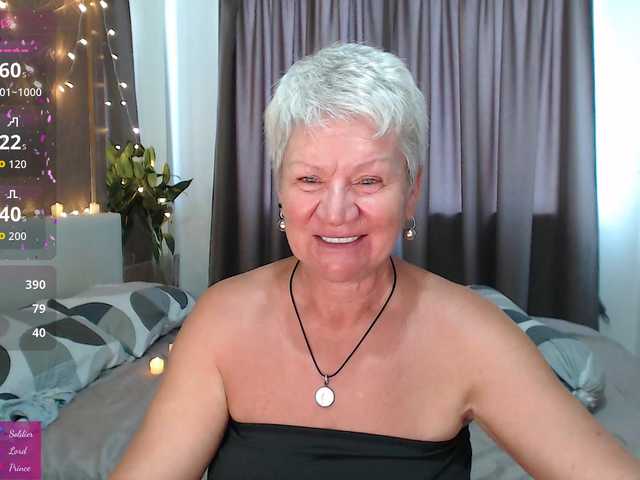 roxana-brooks's BongaCams show and profile