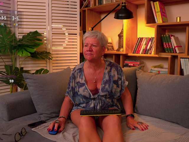 roxana-brooks live cam on BongaCams