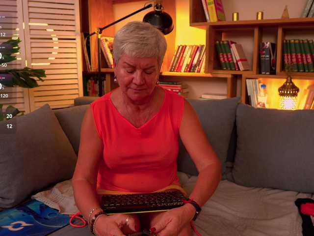 roxana-brooks live on BongaCams