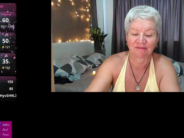 roxana-brooks's BongaCams show and profile