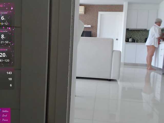 roxana-brooks's BongaCams show and profile