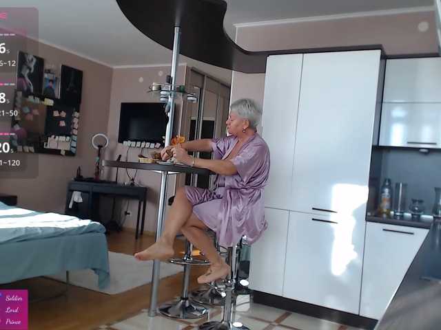 roxana-brooks, live now on BongaCams