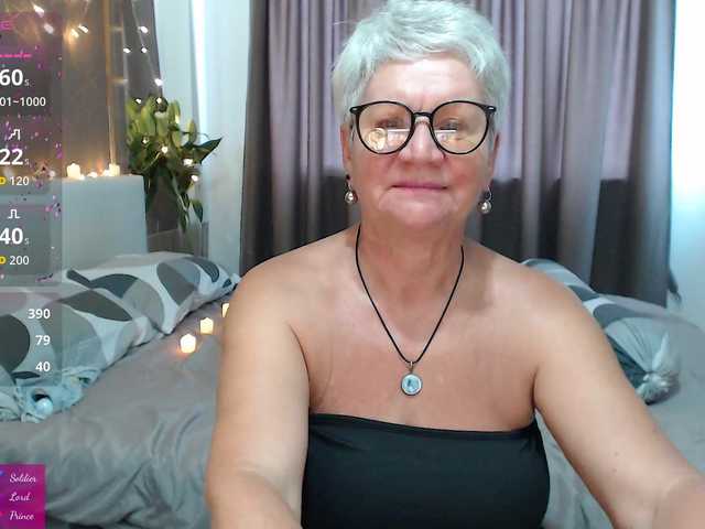 roxana-brooks's BongaCams show and profile