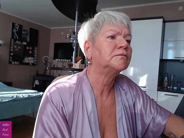 roxana-brooks, live now on BongaCams
