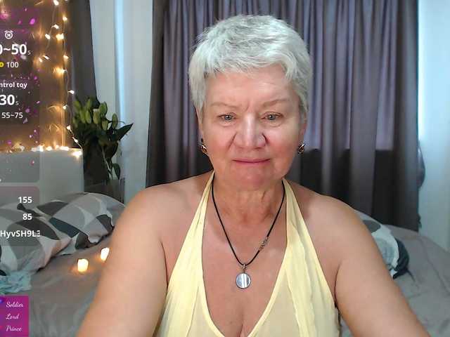 roxana-brooks's BongaCams show and profile