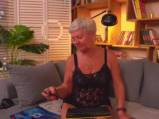 roxana-brooks live cam on BongaCams