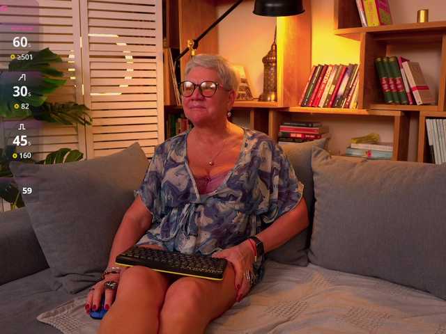 roxana-brooks live cam on BongaCams