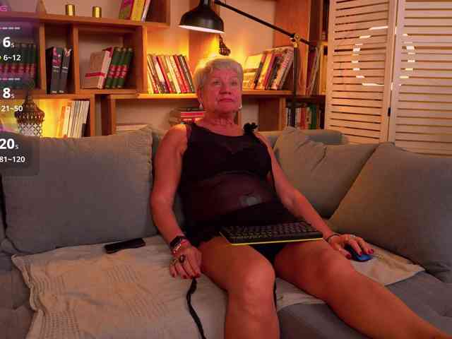 roxana-brooks webcam
