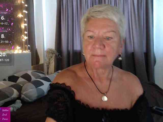 roxana-brooks roxana-brooks