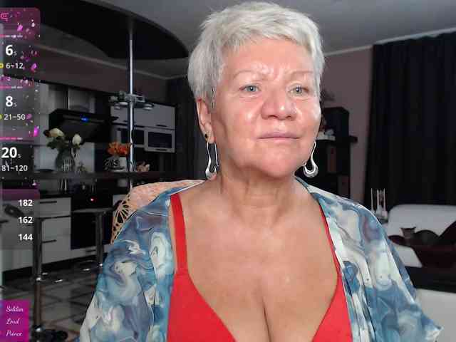 roxana-brooks live female cam on bongacams