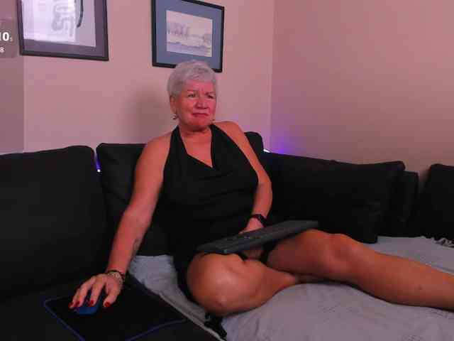 roxana-brooks webcam