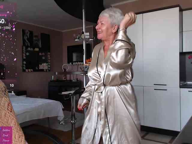 roxana-brooks's live room
